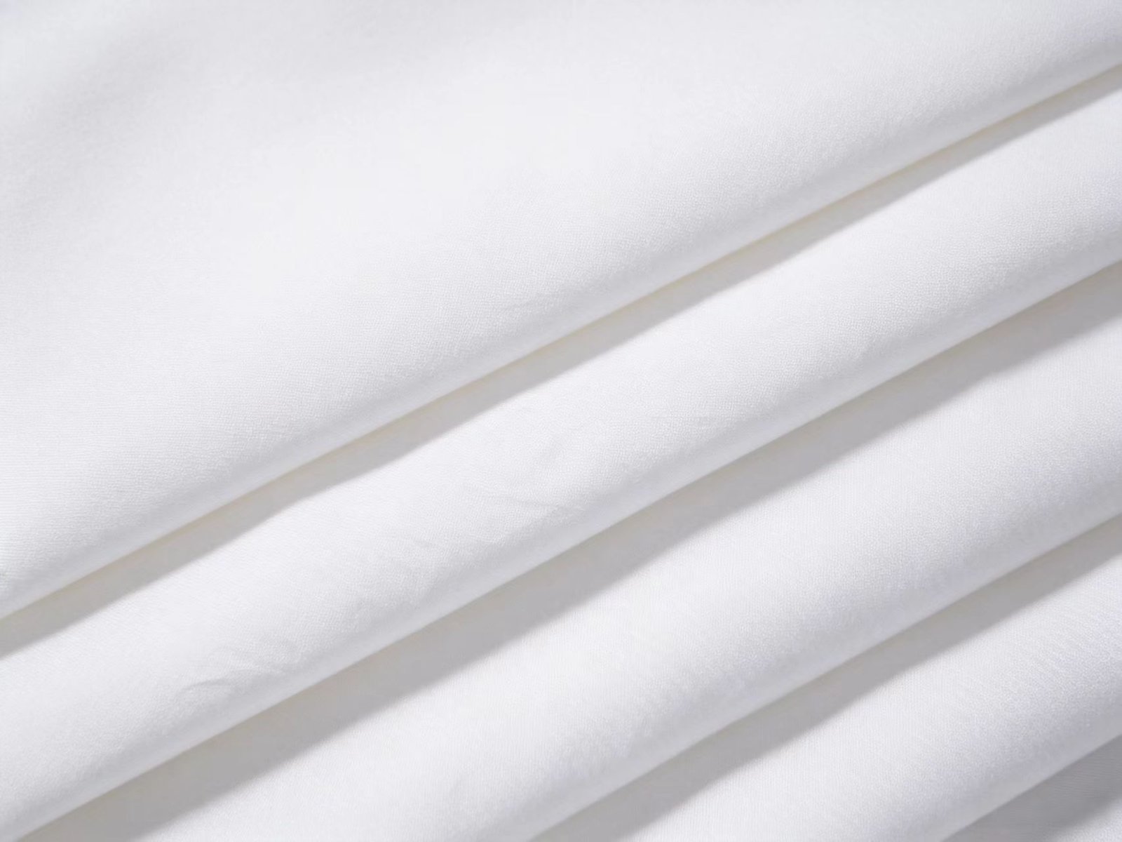 ea26258b91fd9749370779490f10ba6b White Combed Cotton Twill Fabric - Image 1