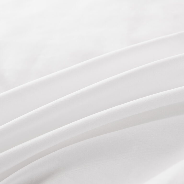 Plain weave fabric
