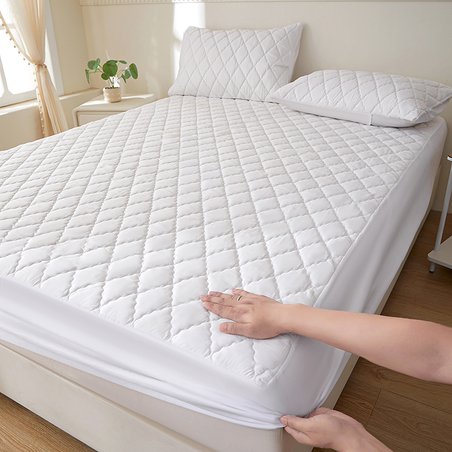Plain weave fitted sheet