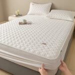 Plain weave fitted sheet