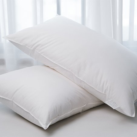 Feather pillow